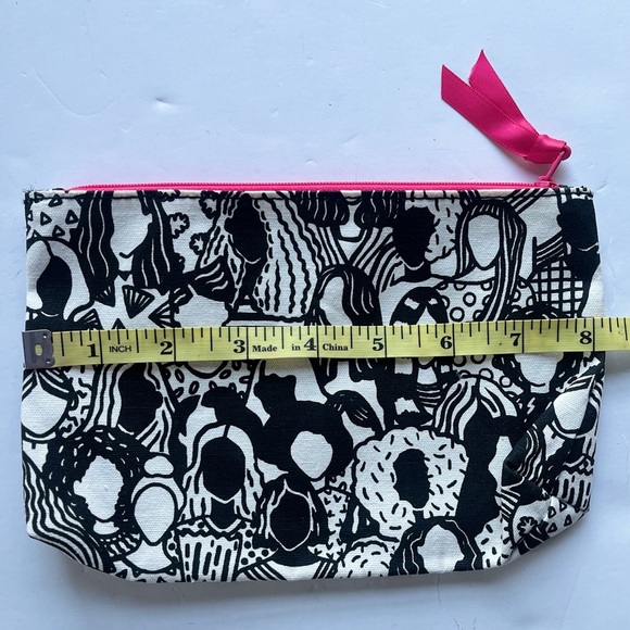 Ipsy Cosmetics Bag Collaboration With Priscilla Witte Black White Pink - Picture 6 of 6